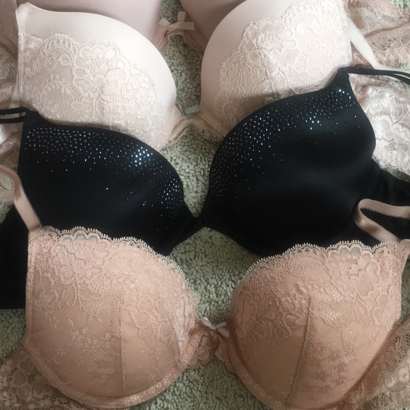 Victoria’s Secret push-ups bras 36B - Picture 3 of 4